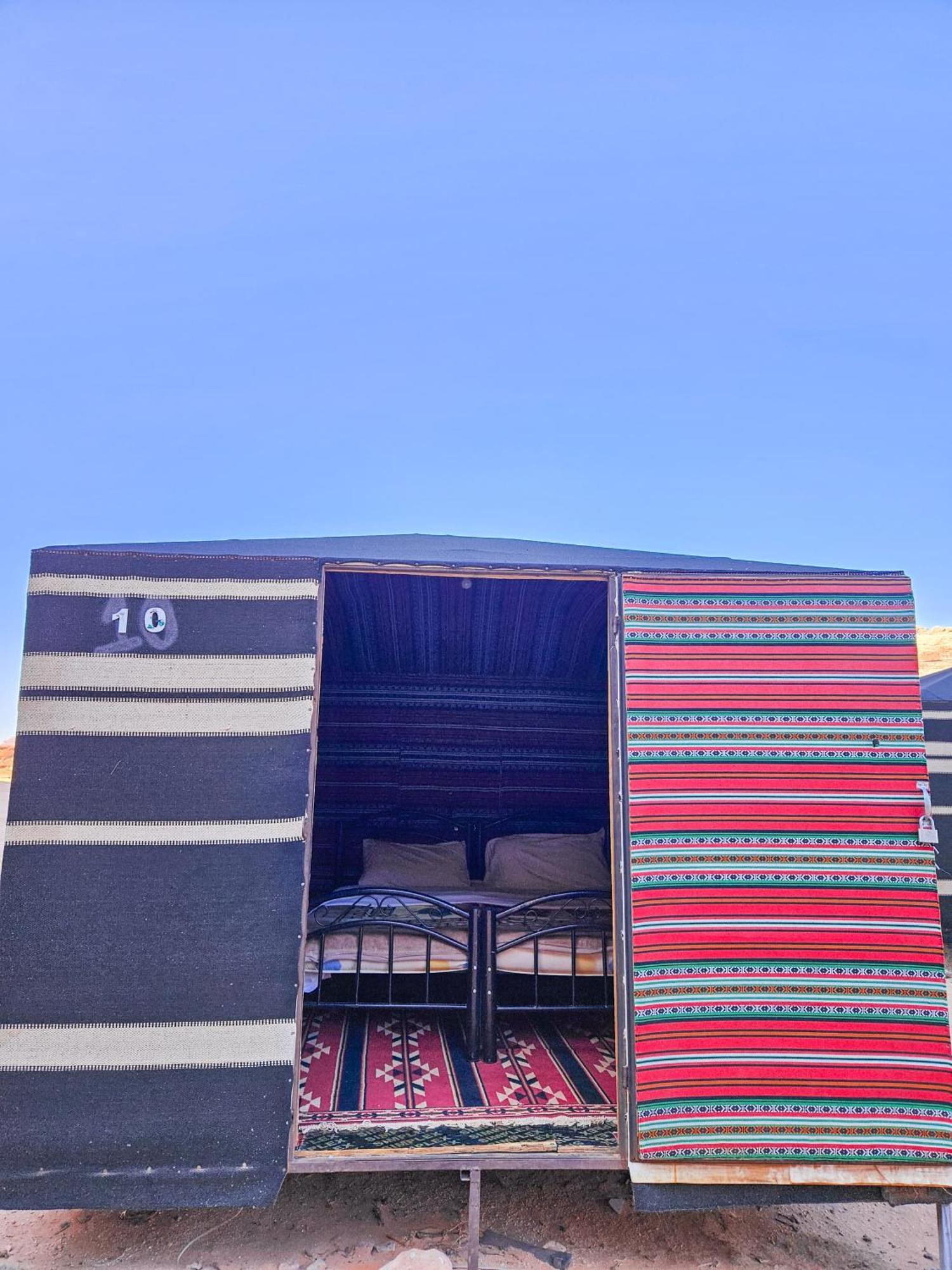 Star City Camp Wadirum Wadi Rum Exterior foto